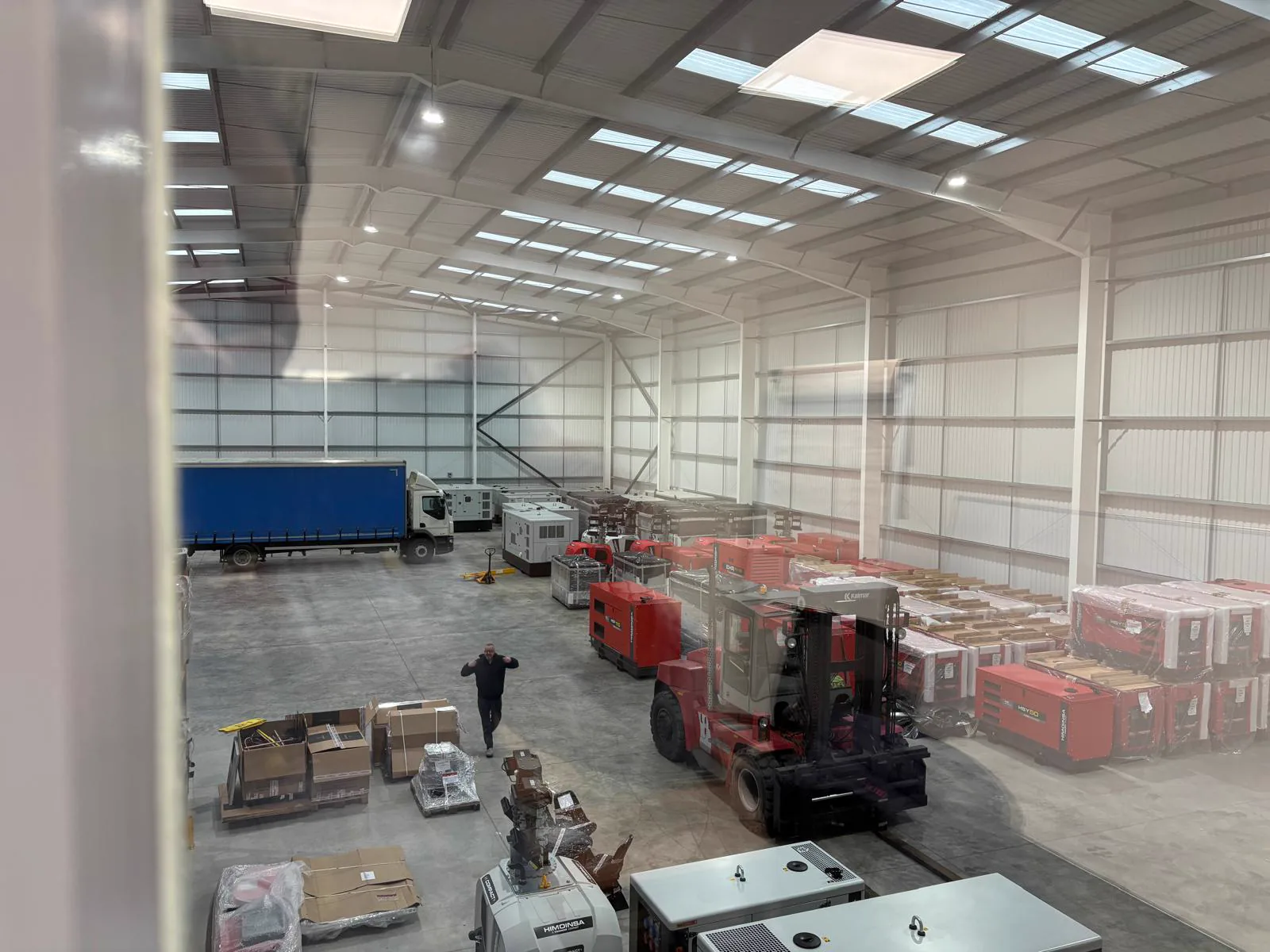 Generators and equipment inside the Himoinsa operational facility